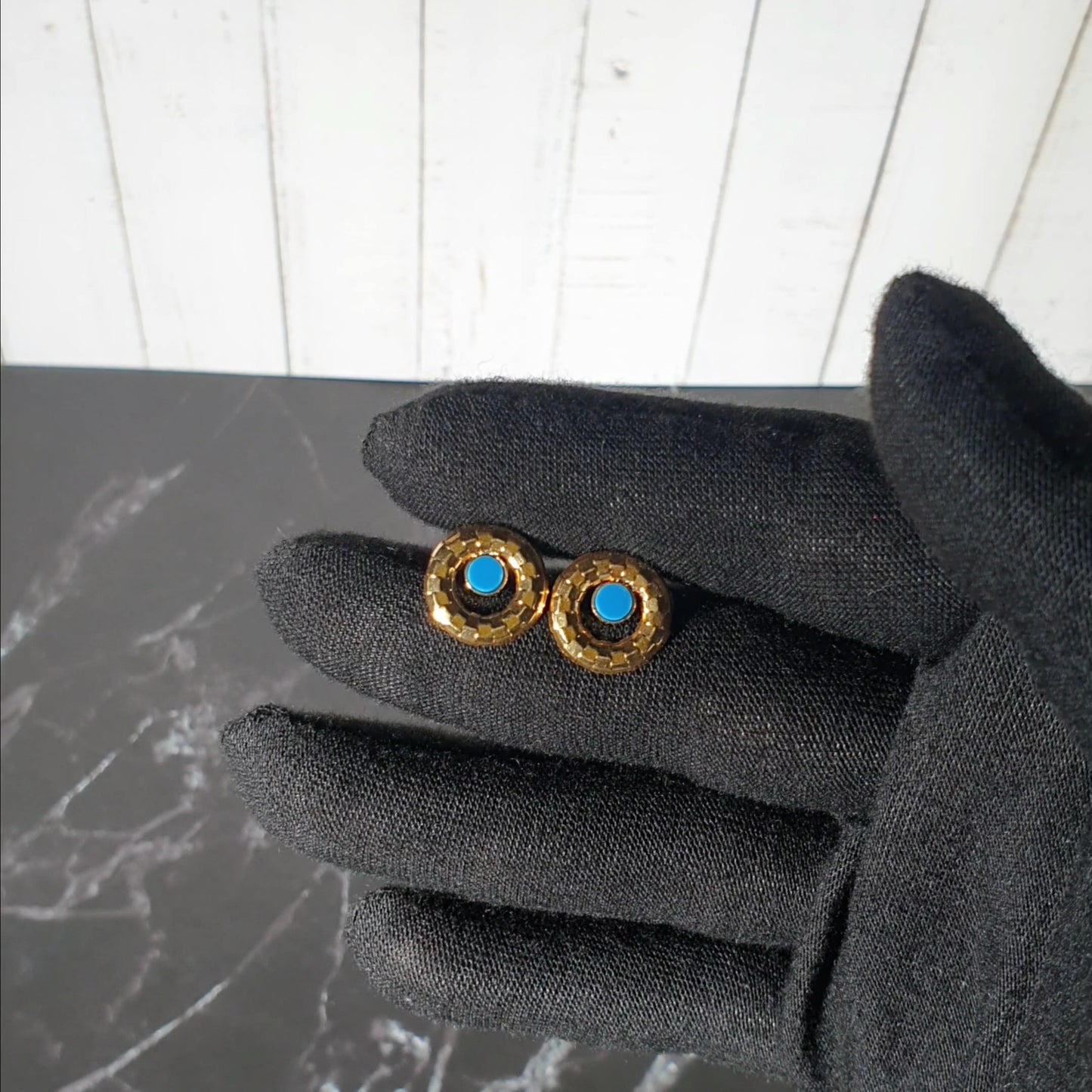 21 K EARRINGS