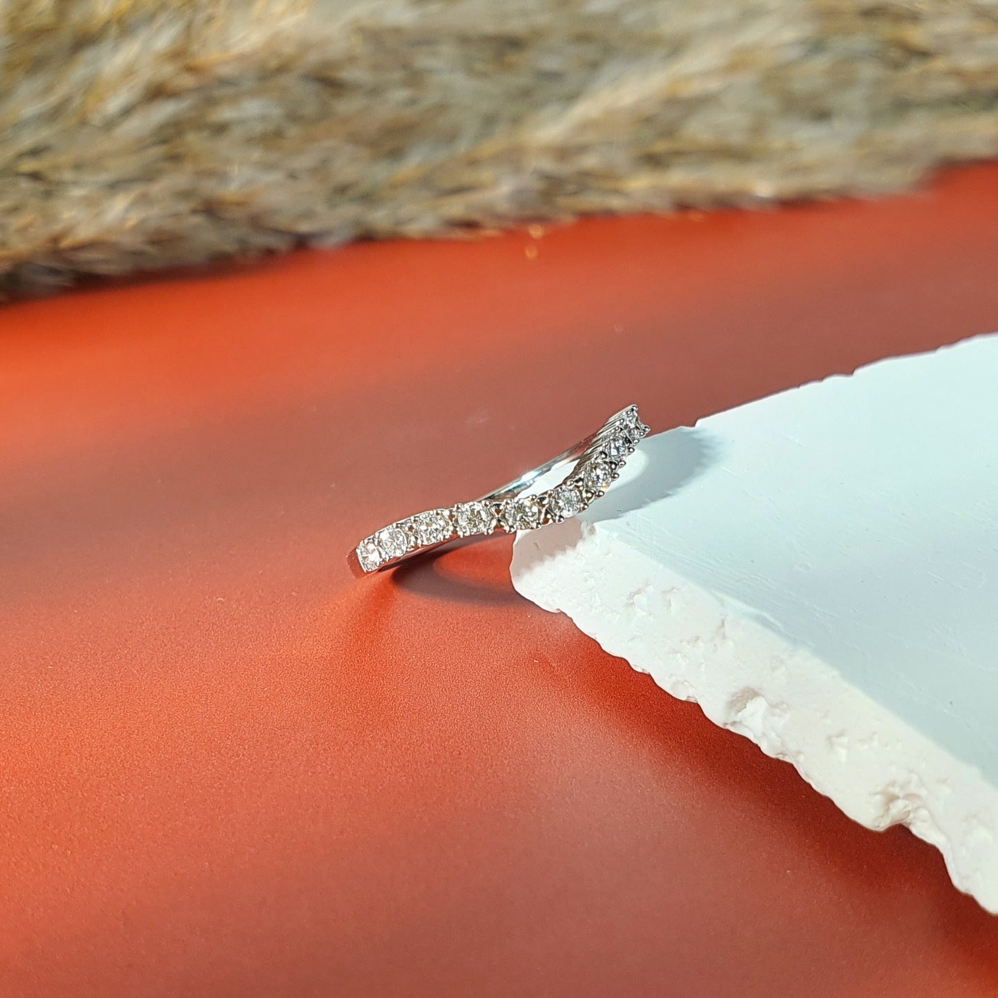 DIAMOND RING