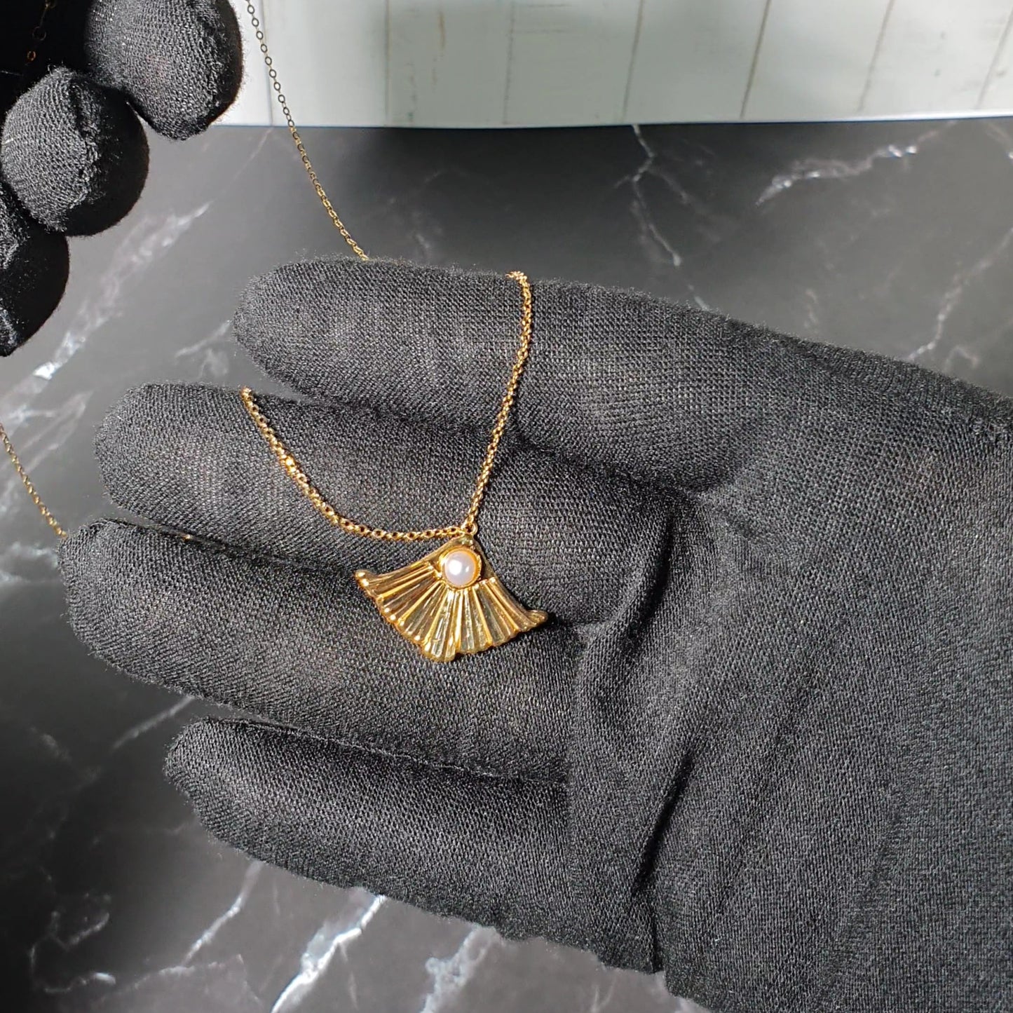 21K NECKLACE