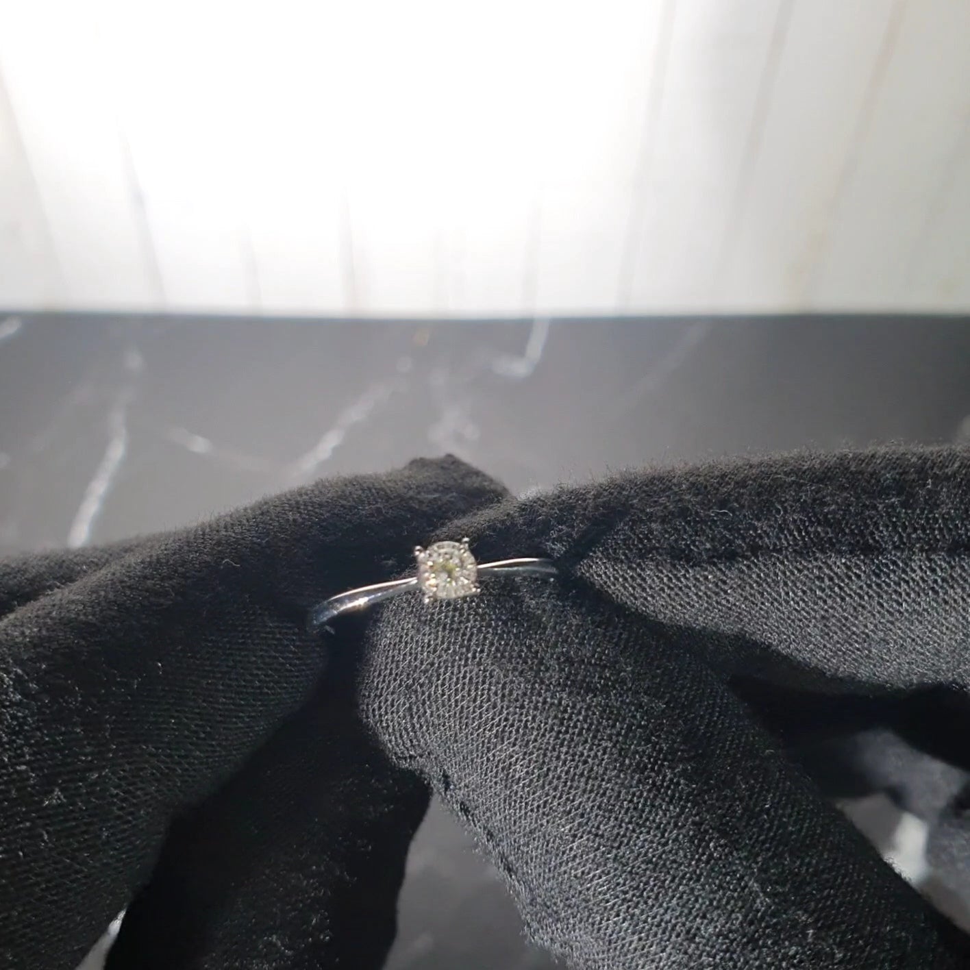 DIAMOND RING